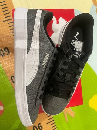 Zapatillas Puma Grises y Blancas