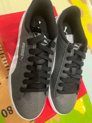 Zapatillas Puma Grises y Blancas