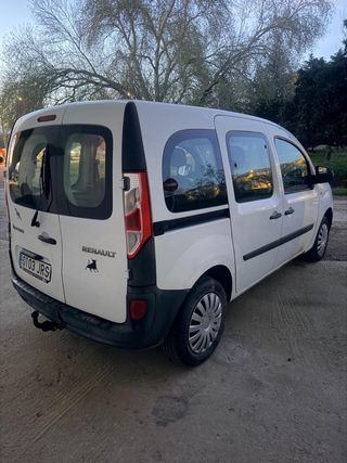 Renault Kangoo 2016 1 año de garantia premium
