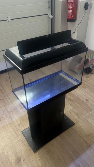 Acuario 120L con mueble y tapa LED