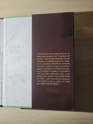 Los Guardianes del Pasado