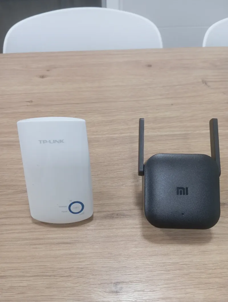 2 Extensores Wi-Fi 300Mbs TP-Link y Xiaomi
