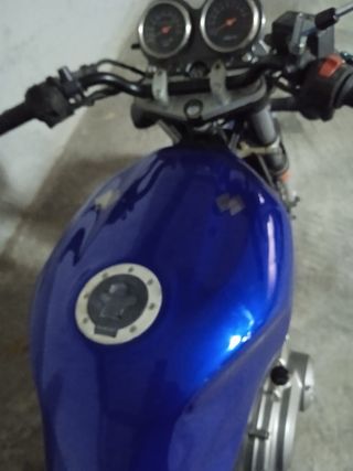 Suzuki GS 500 Naked Azul