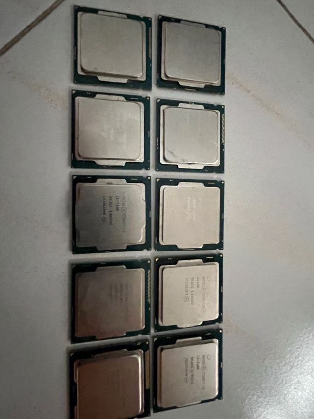 Lote 10 Procesadores Intel