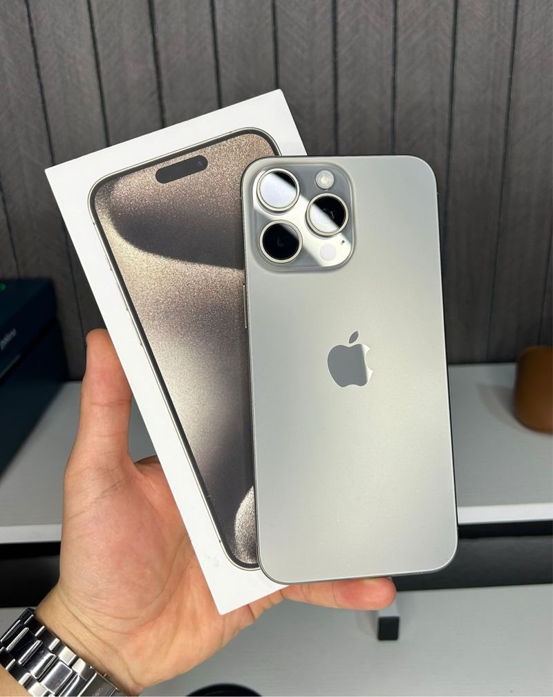 iPhone 15 Pro Max 256GB como nuevo