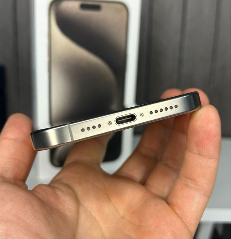iPhone 15 Pro Max 256GB como nuevo afbeelding 6