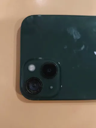 iPhone 13 Verde Oscuro Roto