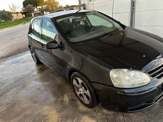 Volkswagen Golf 2004