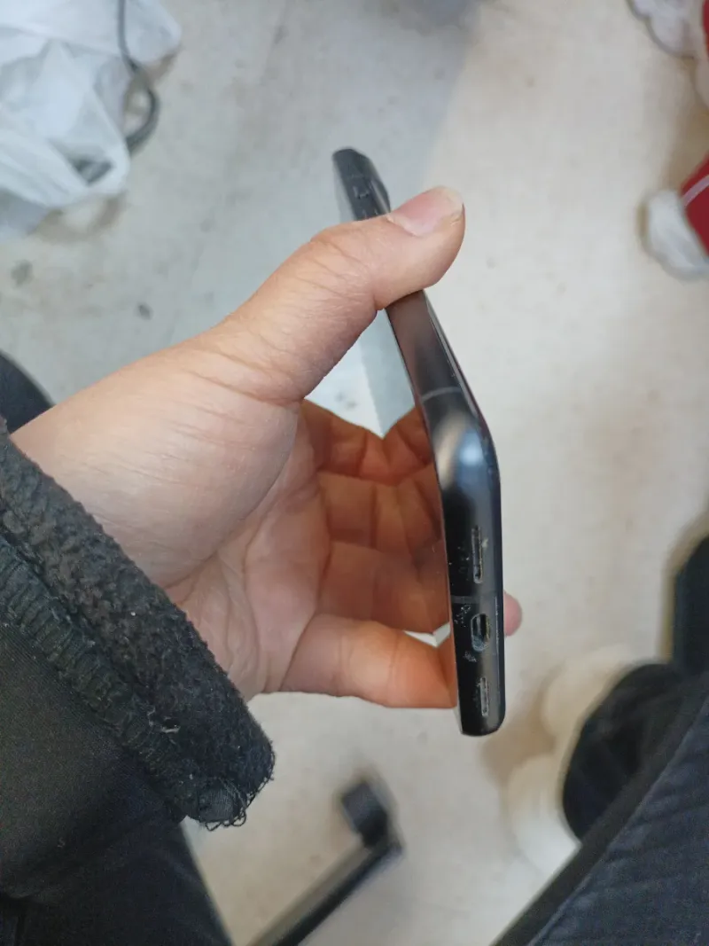 Pantalla Pixel 8 con línea vertical afbeelding 5