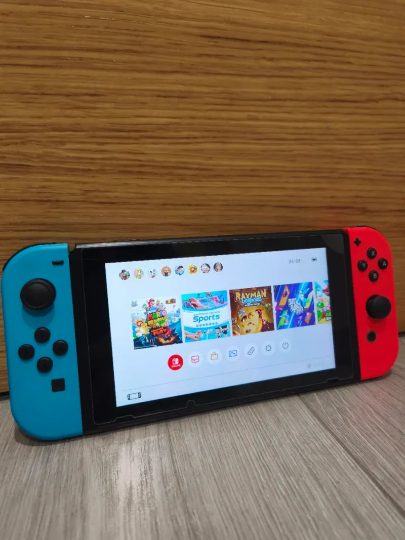 Consola Nintendo Switch Azul y Rojo afbeelding 2