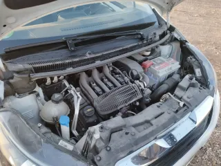 Peugeot 108 Allure 1.2 82cv - Escucho ofertas