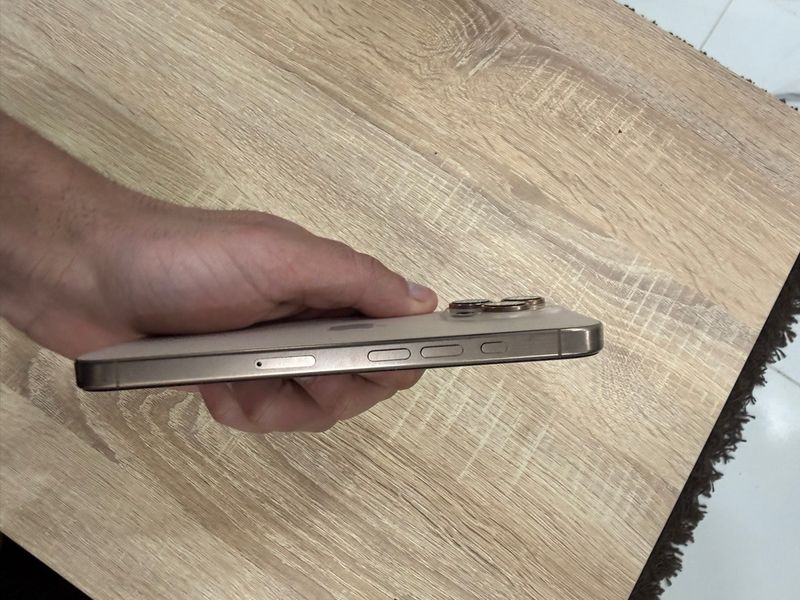 iPhone 16 Pro IMPECABLE afbeelding 7