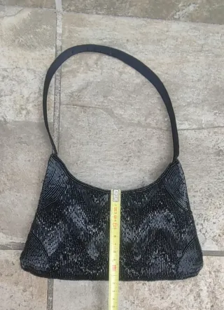 ELEGANTE BOLSO DE FIESTA CON  PEDRERIA (VINTAGE)