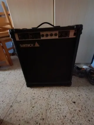 Altavoz Guitarra Eléctrica Samick