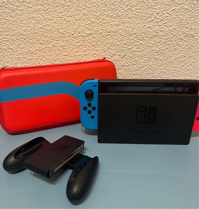 NINTENDO SWITCH con accesorios