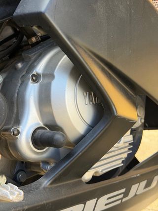 Rieju RS2 125 Roja y Negra