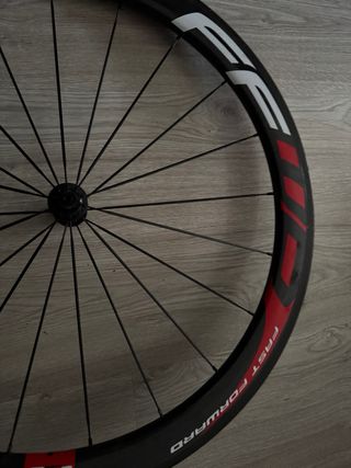 Rueda Delantera Carbono FFWD F6R