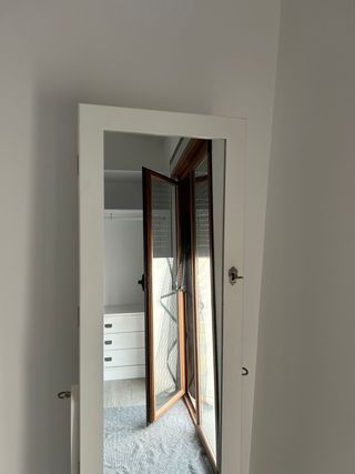 Armario joyero con espejo