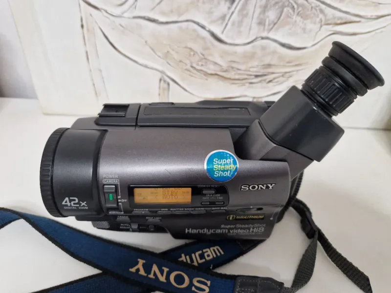 Videocámara Sony Handycam Hi8 CCD-TR2200E afbeelding 5