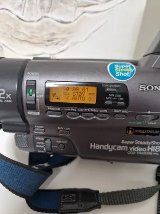 Videocámara Sony Handycam Hi8 CCD-TR2200E