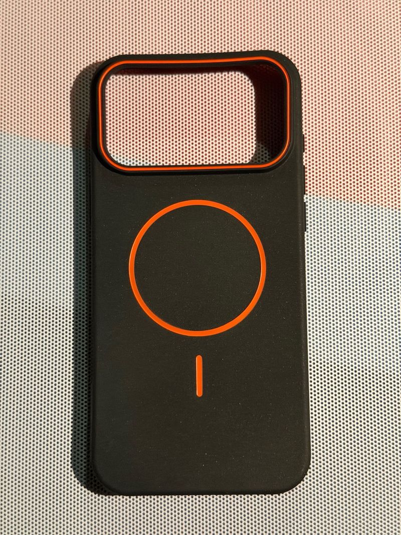 Funda iPhone 17 Pro Max Negra con Magsafe