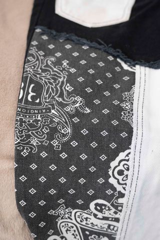 Pantalones vaqueros con estampado