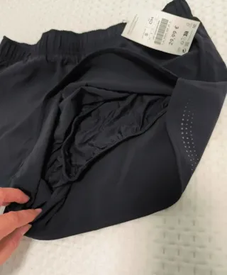 Pantalón corto deportivo Oysho negro talla S