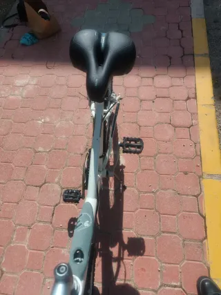 Bicicleta B'Twin Blanca