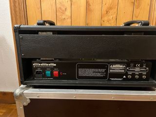 Cabezal Bajo Ashdown CTM100 + Flight Case