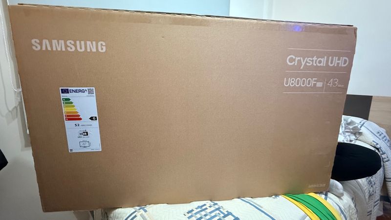 Samsung Crystal UHD 43 U8000F TV Nuevo
