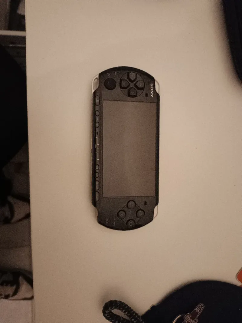 Sony PSP Negra o cambio por New 3ds
