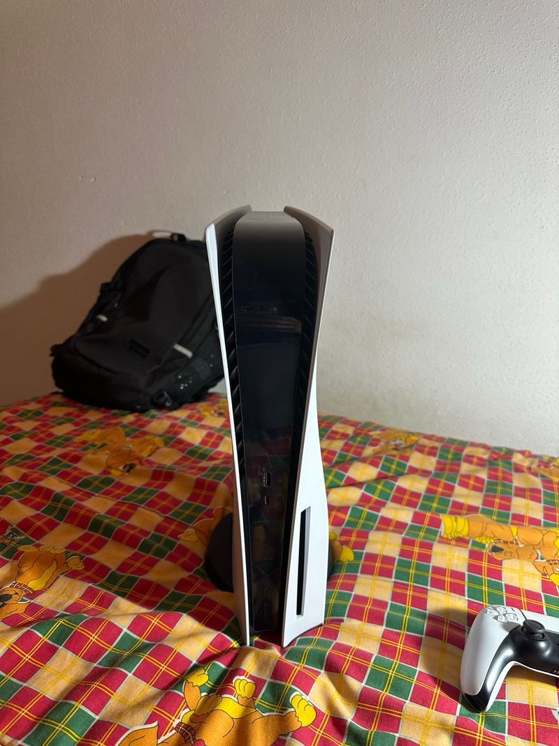 Consola Sony Playstation 5 Blanca afbeelding 4