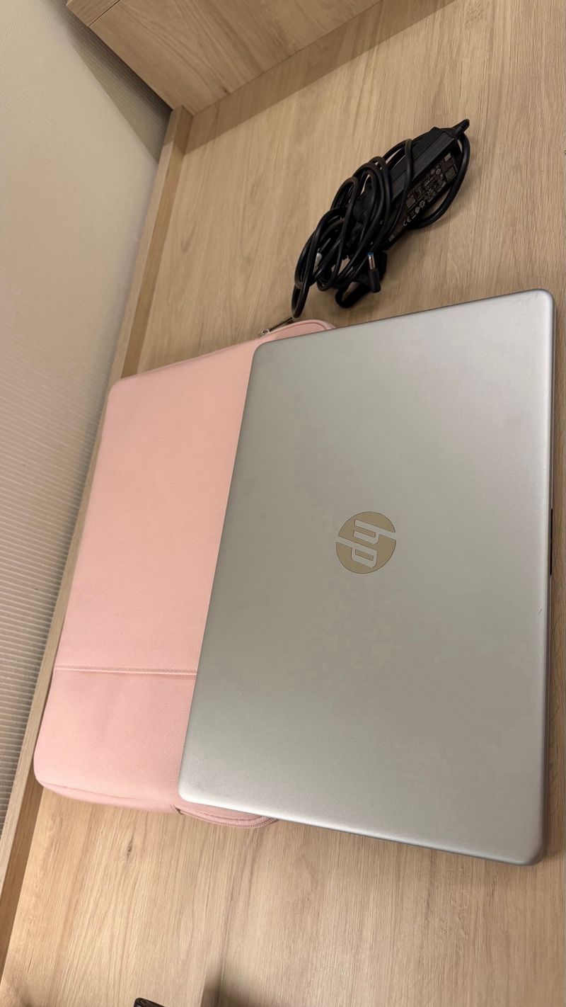 HP Laptop 15s-fq2xxx Plata afbeelding 3