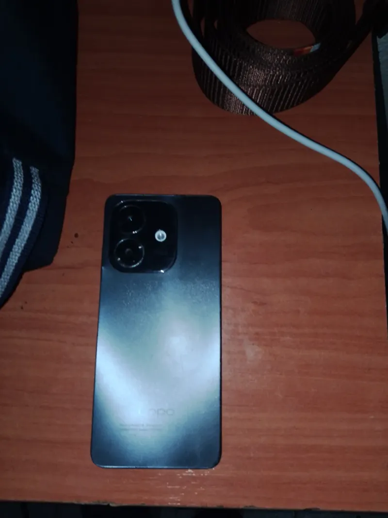 Móvil Oppo Negro/Plateado para piezas