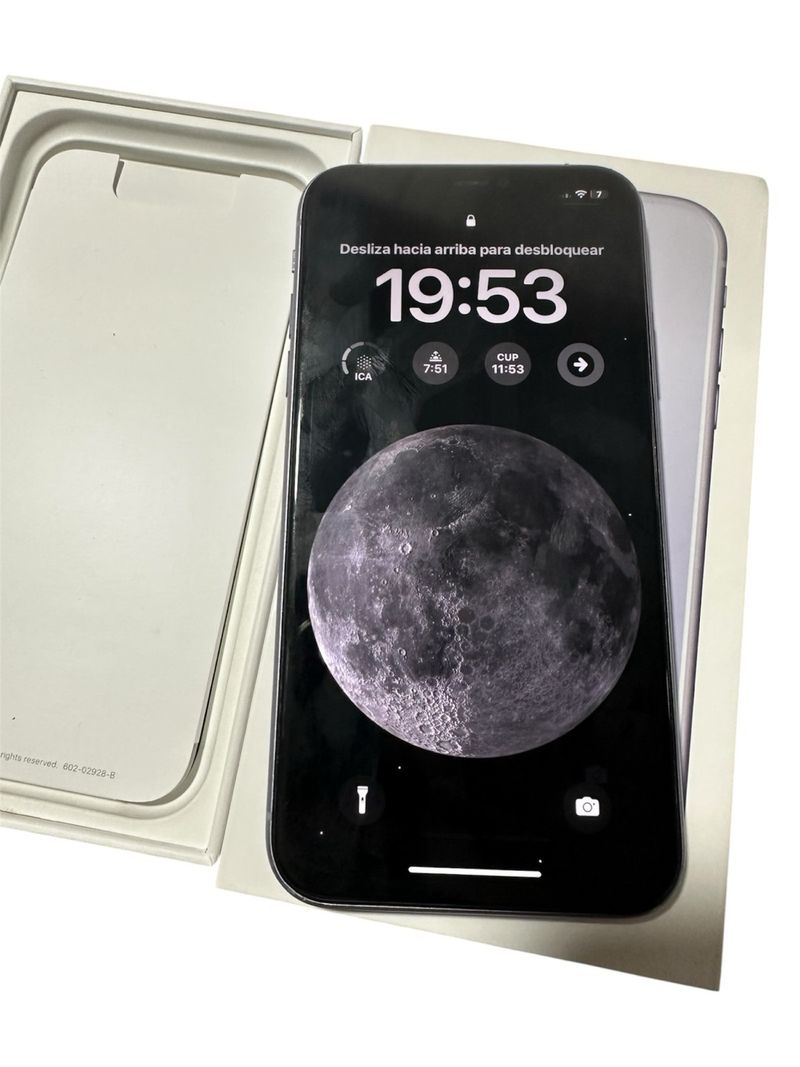 iPhone 11 morado