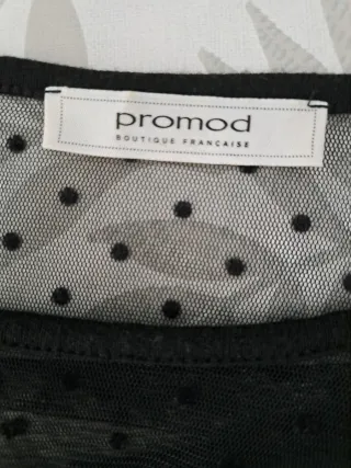 Maglia nera con tulle a pois