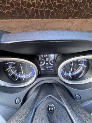 Yamaha TMAX DX Negra 15.000KM!!!! 2019