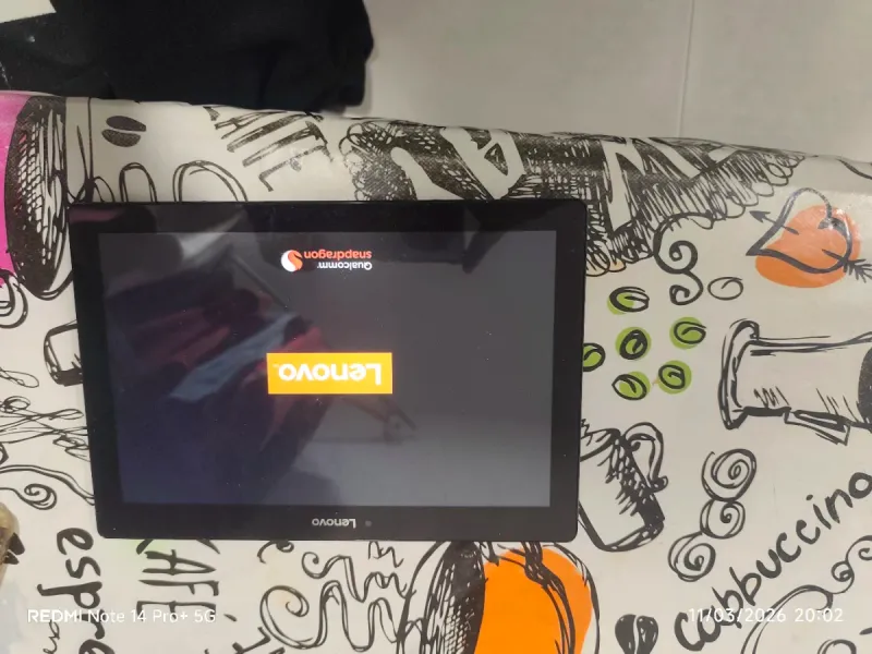 Tablet Lenovo Negra funcionando .Huawei y redmi