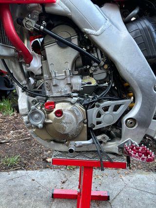 Honda CRF250R Motocross Roja y Blanca