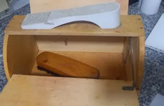 Zapatero de madera