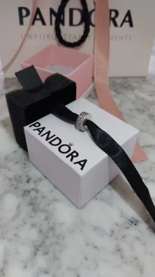 Lote 2 Charm y Clip Pandora Plata con circonitas.