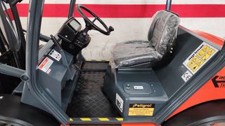 CARRETILLA ELEVADORA TODOTERRENO AGRIMAC TH-15.16