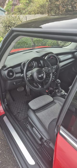 Mini Cooper 1.5T 136cv Automático | 72.000 km |