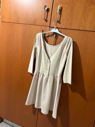Vestido Stradivarius punto beige Talla M