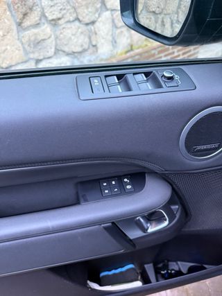 Land Rover Discovery 2018