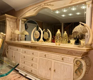 Vitrina Muebles Vidal Grau  El reloj no‼️‼️