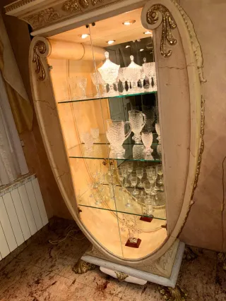 Vitrina Muebles Vidal Grau  El reloj no‼️‼️