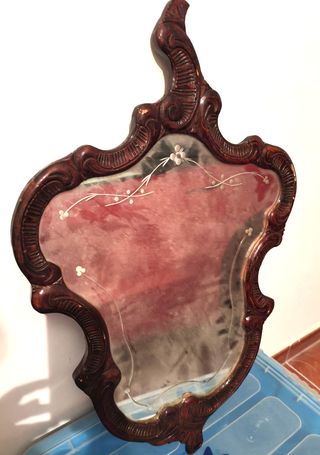 Consola y espejo antiguo de entrada