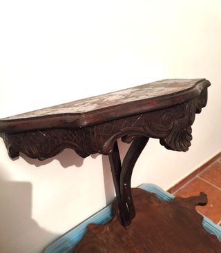 Consola y espejo antiguo de entrada