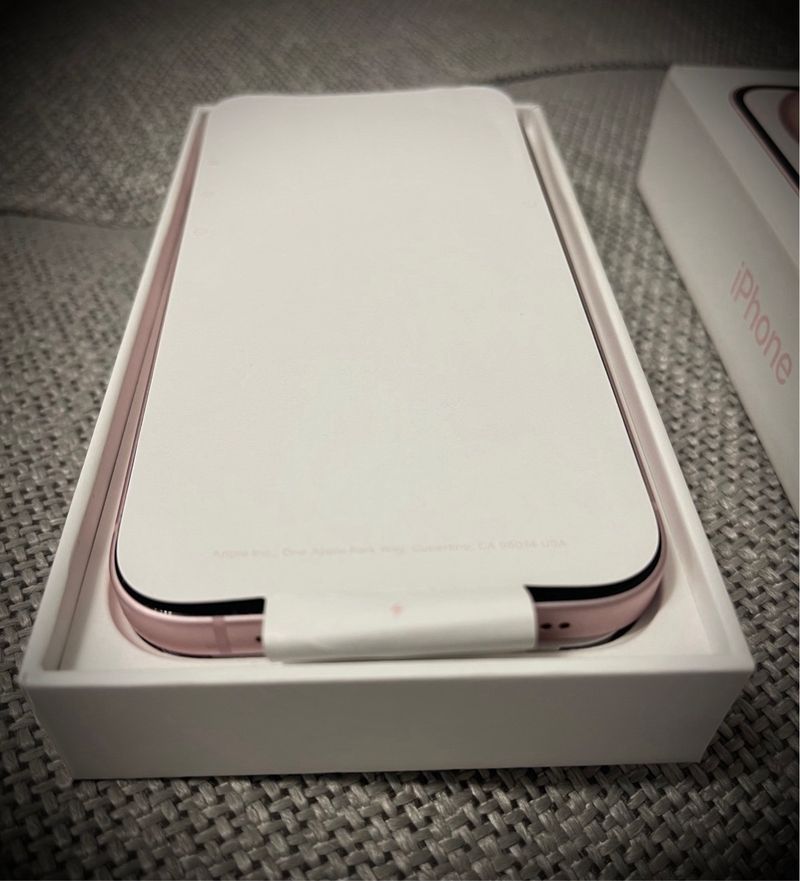 iPhone 15 128GB Rosa Batería 84% COMO NUEVO afbeelding 6